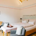 Strandcafe Hideaways * Altaussee