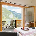 Strandcafe Hideaways * Altaussee