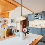 Strandcafe Hideaways Apartment