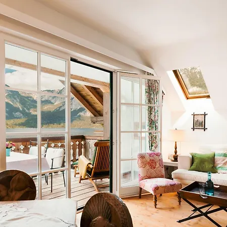 Strandcafe Hideaways * Altaussee