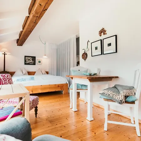 Strandcafe Hideaways Apartman *