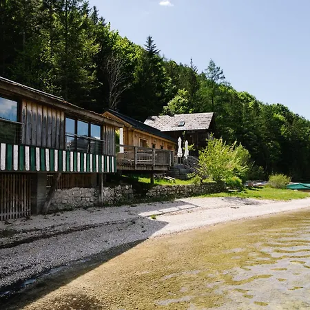 Strandcafe Hideaways Apartman *